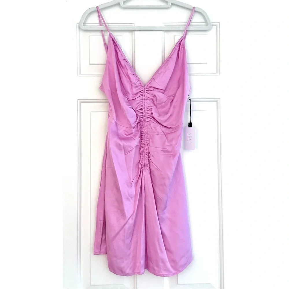 NWT Astr the Label Ruched Mini Slip Peony Dress in Pink - Size S